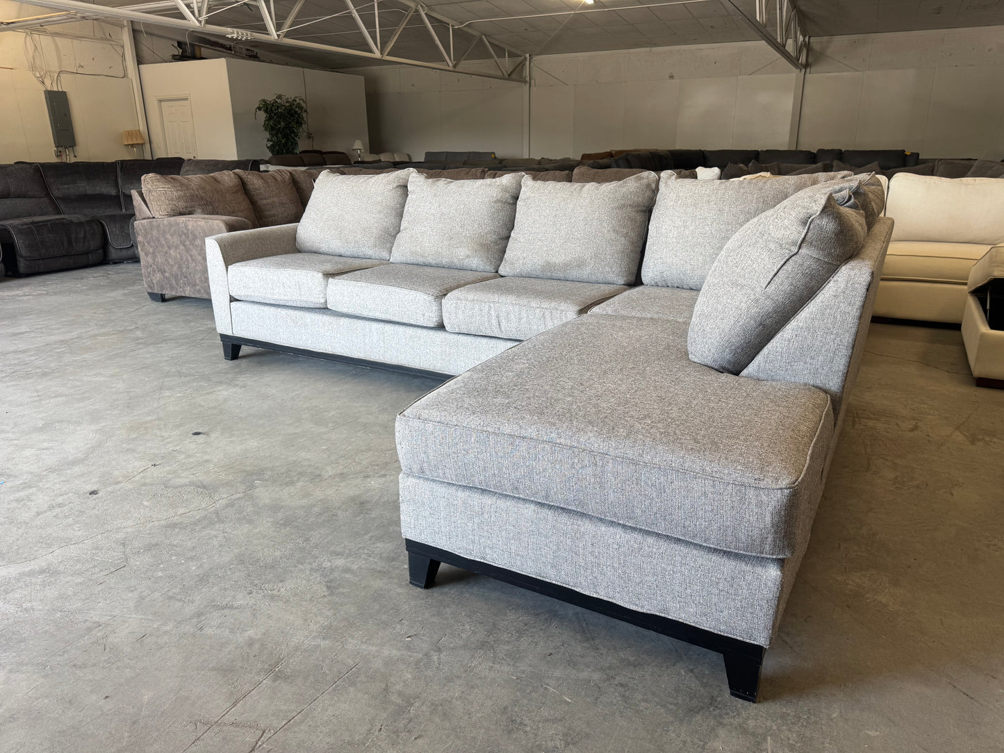 Gray Mid-Century Modern L-Shaped Sectional with Chaise Lounge