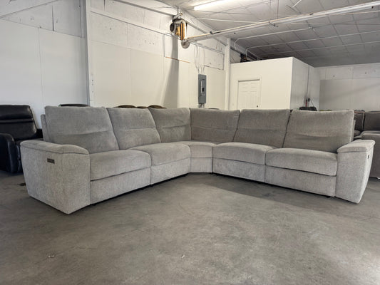 LIKE NEW Gray Fabric Reclining Sectional Sofa with 2 Electric Recliners