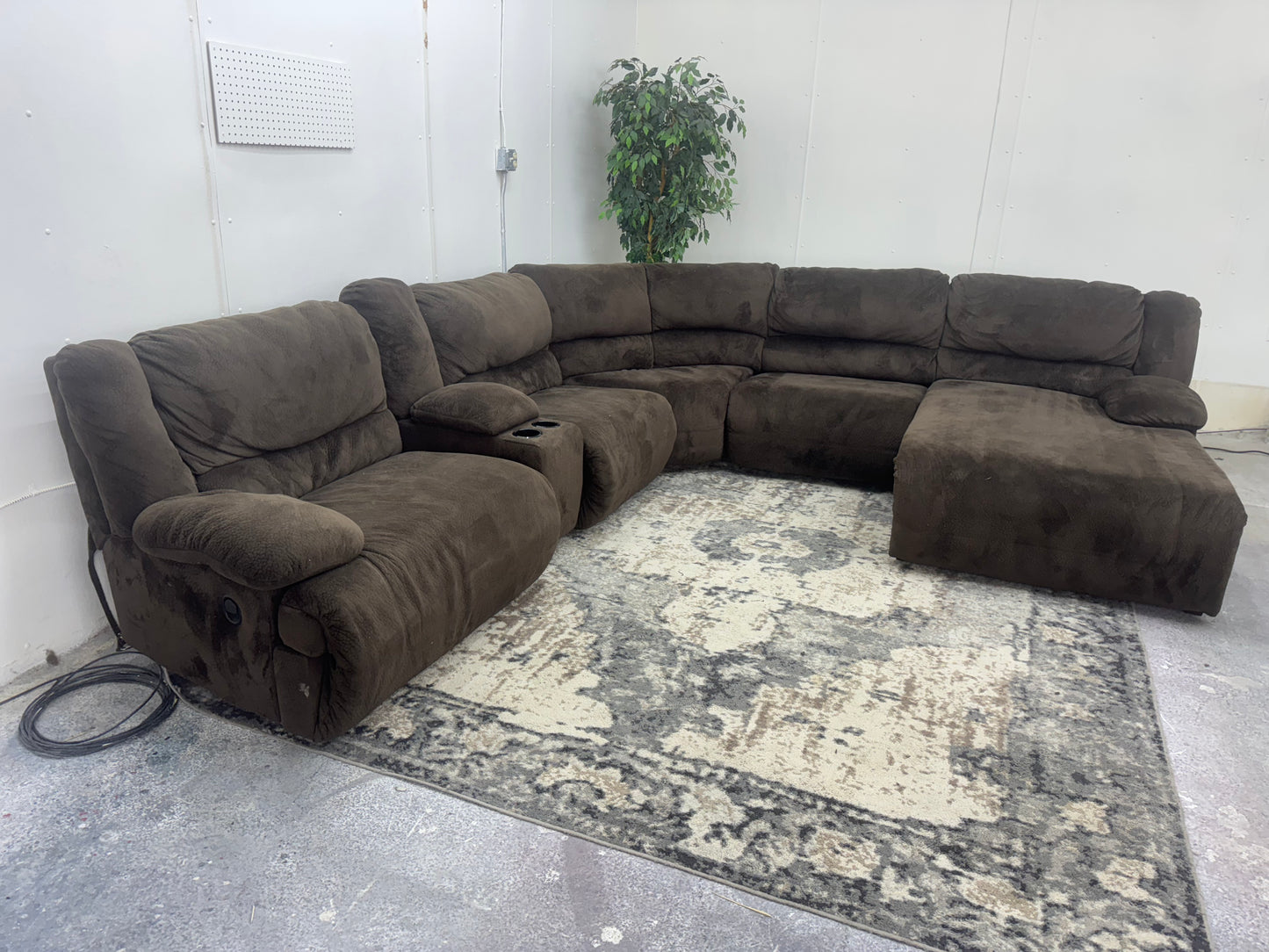 Plush Brown Modular Reclining Sectional with Reclining Chaise