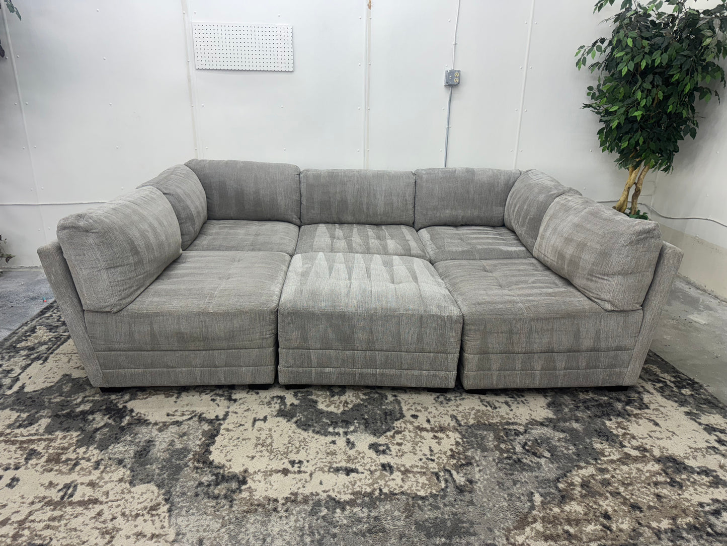 Light Gray 6 Piece Modular Sectional Couch
