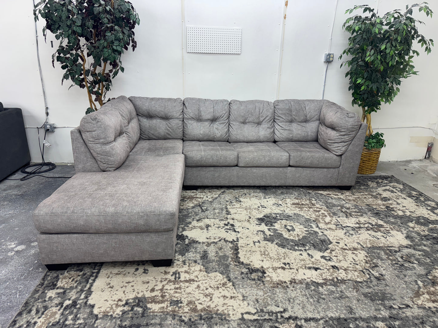 Light Gray L-Shape Sectional Sofa with Chaise