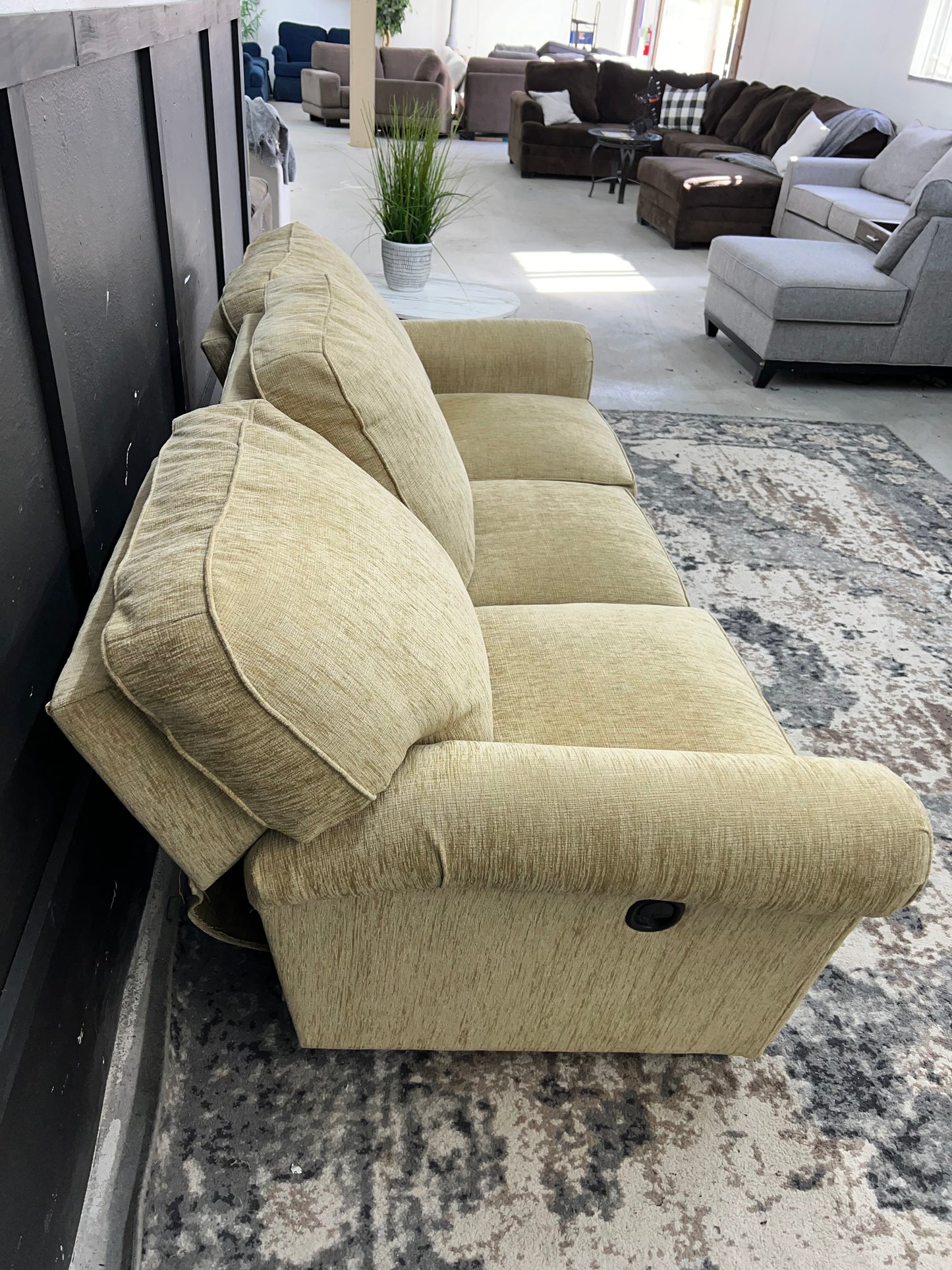 Gorgeous Beige La-Z-Boy Reclining Couch