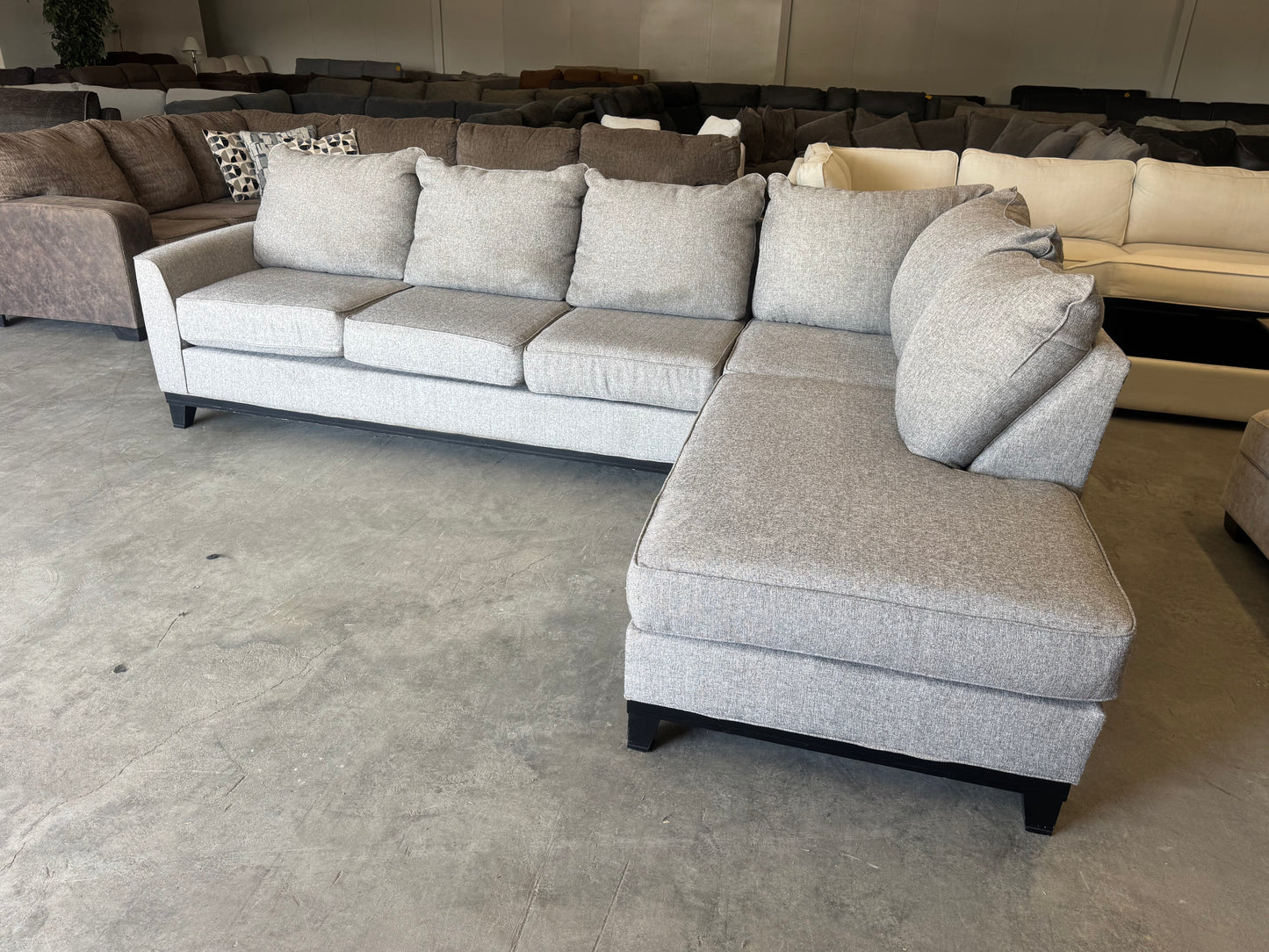 Gray Mid-Century Modern L-Shaped Sectional with Chaise Lounge