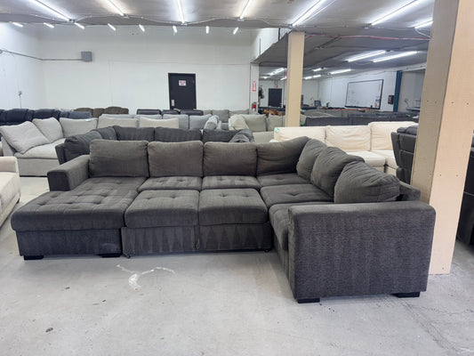 Claire Full Pullout Tux Chaise Sectional in Posh Smoke