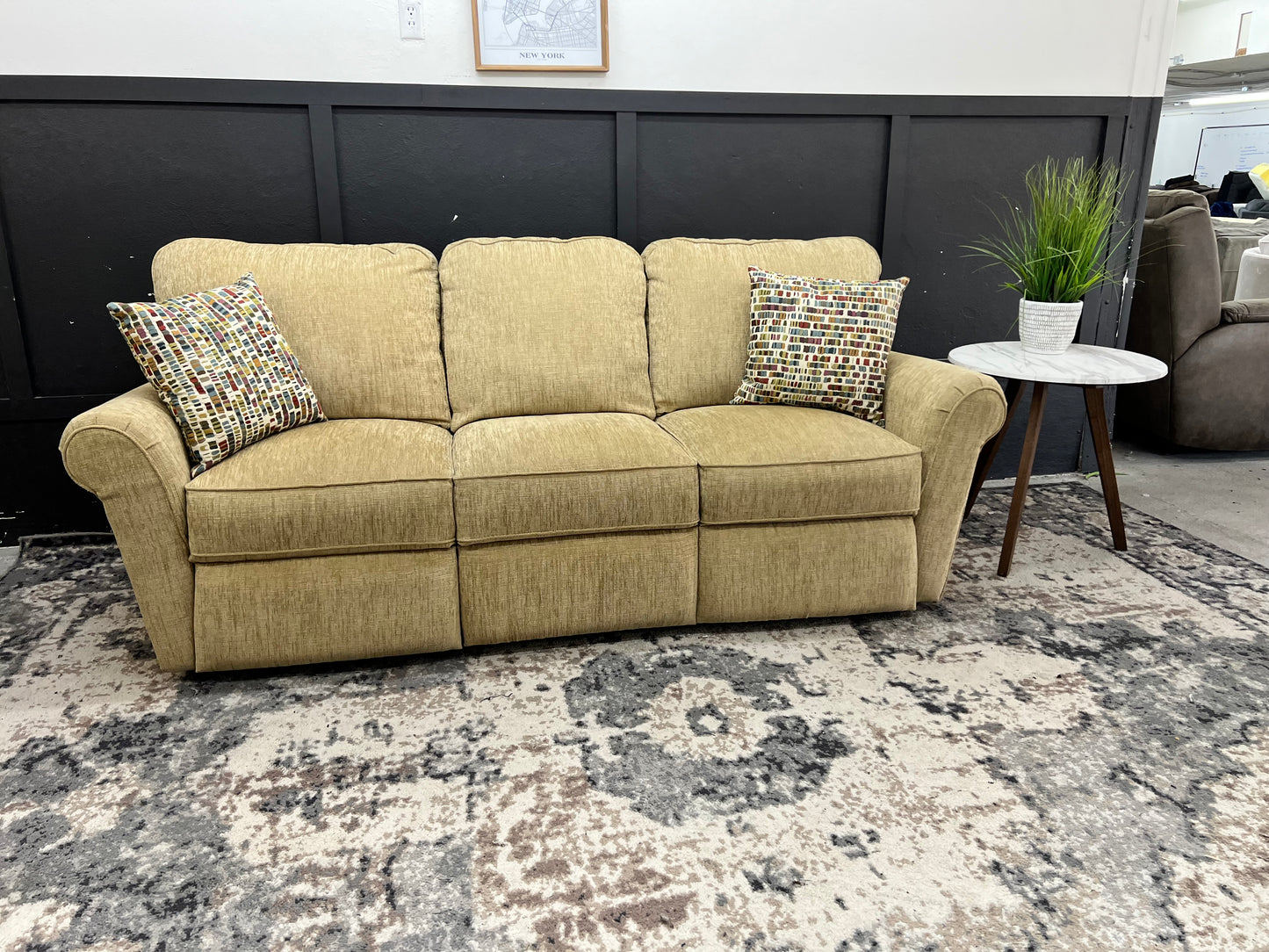 Gorgeous Beige La-Z-Boy Reclining Couch