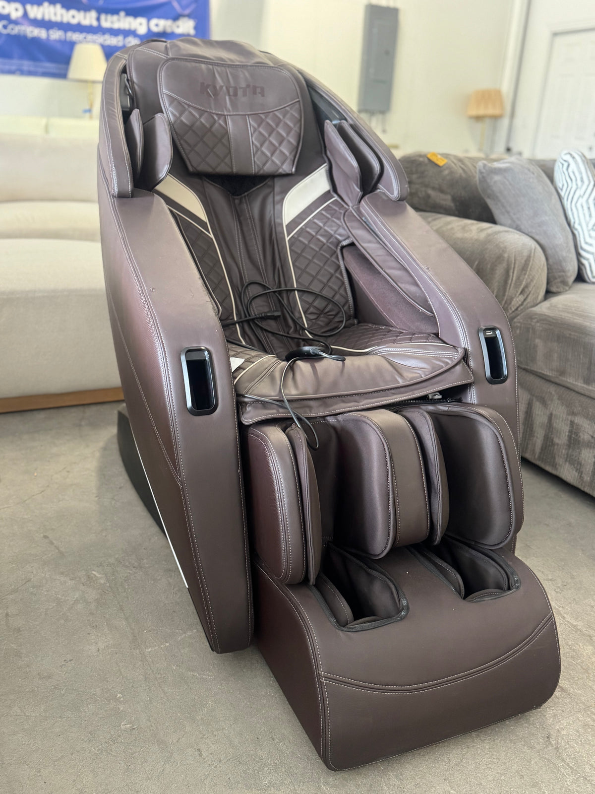 Kyota Yugana M780 4D Zero Gravity Massage Chair