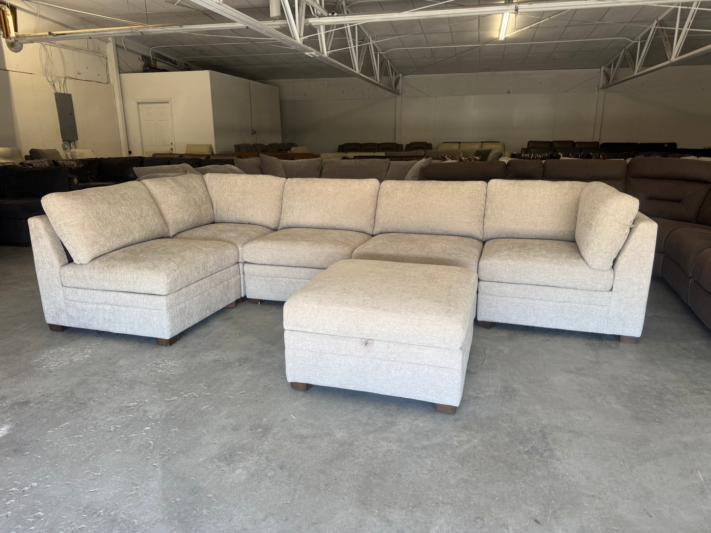 New Oatmeal 6 Piece Modular Sectional with Storage Ottoman