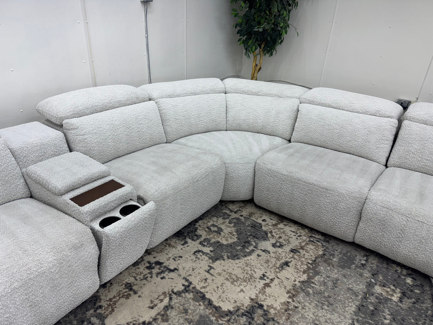 LIKE NEW Plush White 6-Piece Modular Reclining Sectional Sofa