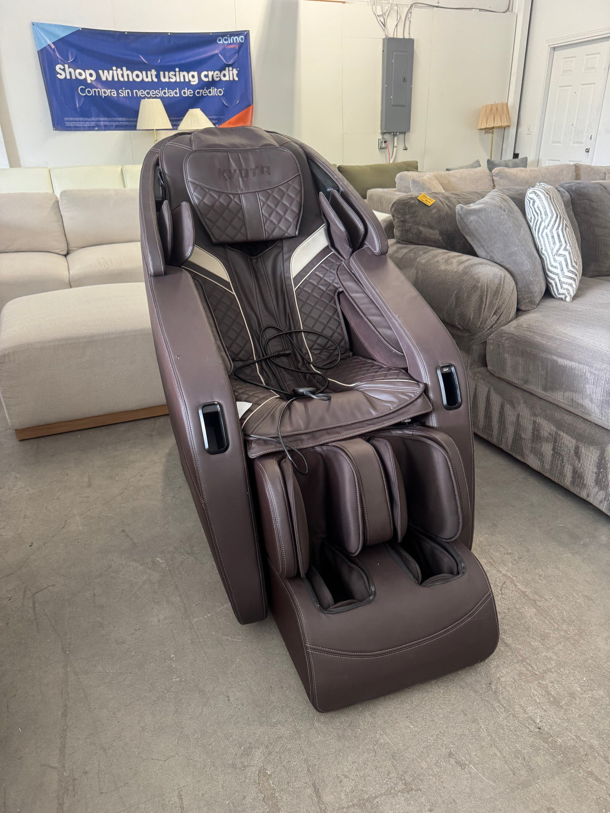 Kyota Yugana M780 4D Zero Gravity Massage Chair