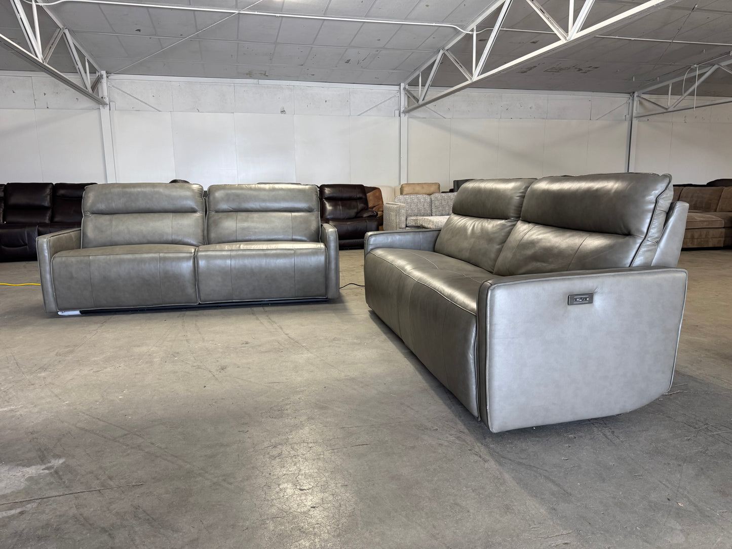 Henredon Keira Leather Zero-Gravity Power Reclining Sofa