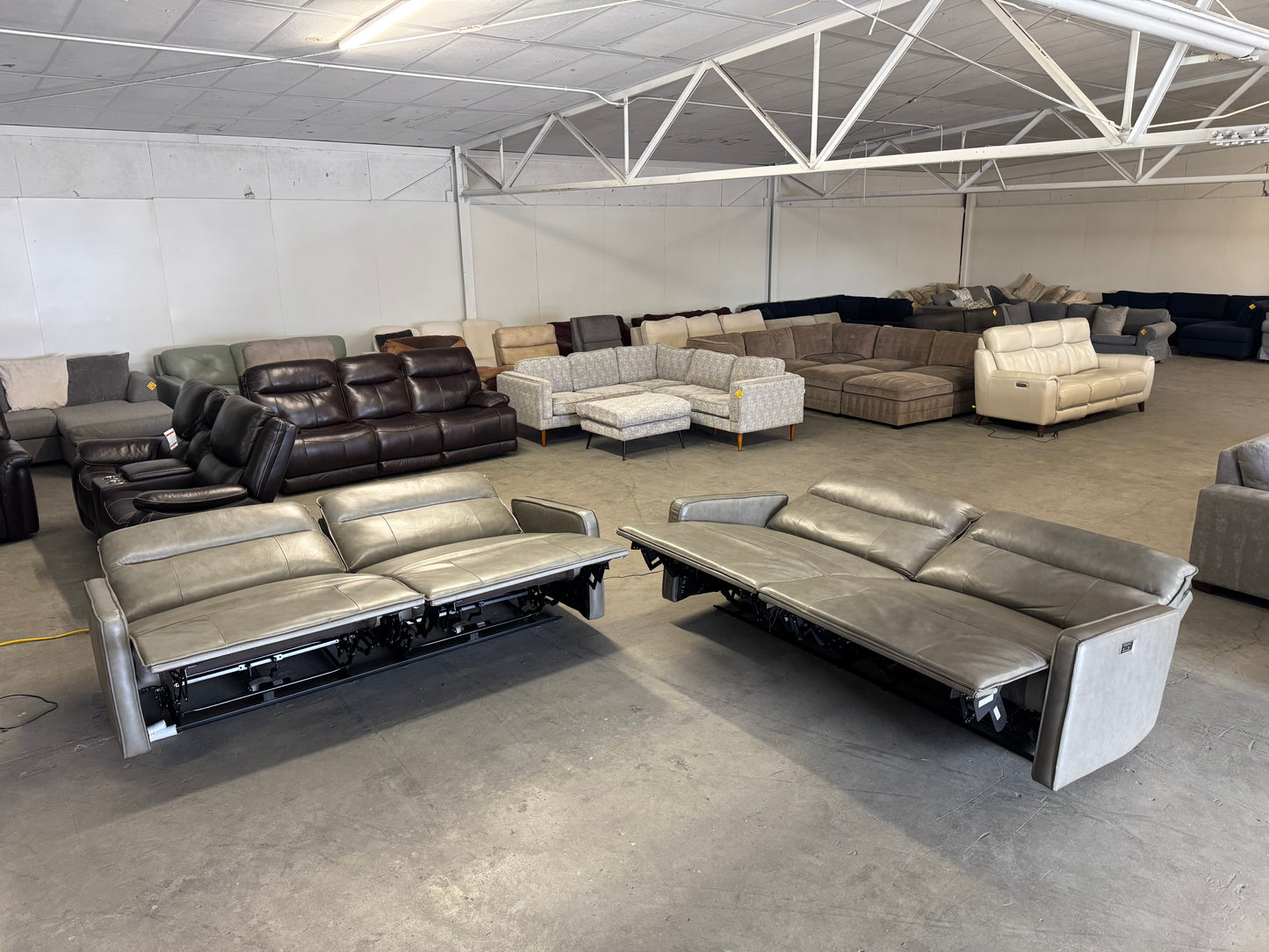 Henredon Keira Leather Zero-Gravity Power Reclining Sofa