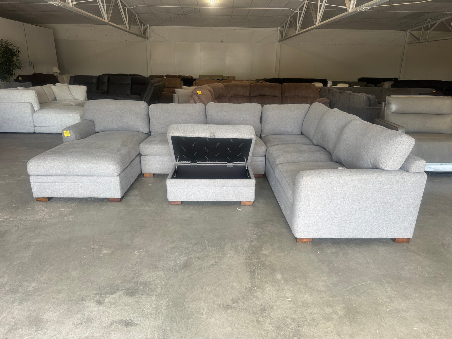 Gray U-Shaped Sectional w/ Chaise Lounge & Storage Ottoman