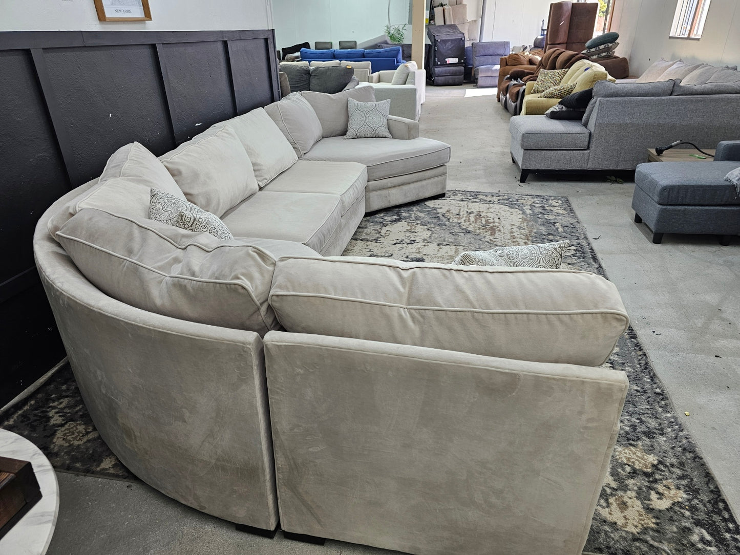 GIGANTIC Beautiful Cream Sectional Couch with Cuddler