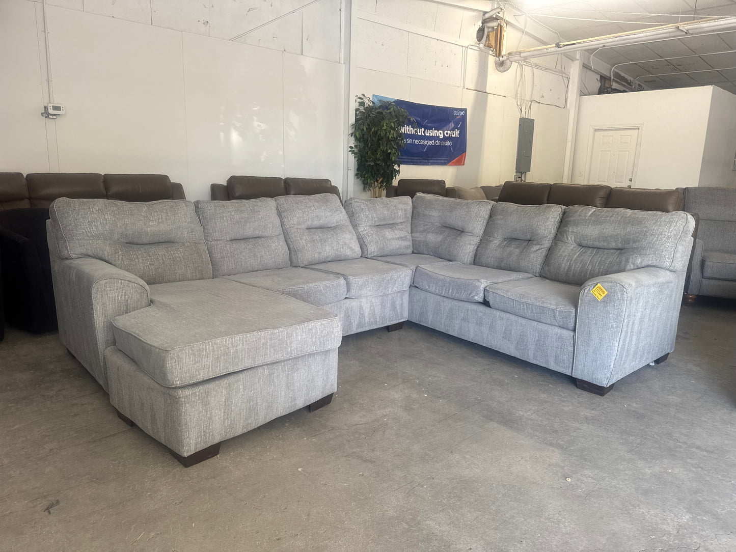 Gray U-Shape Sectional with Reversible Chaise