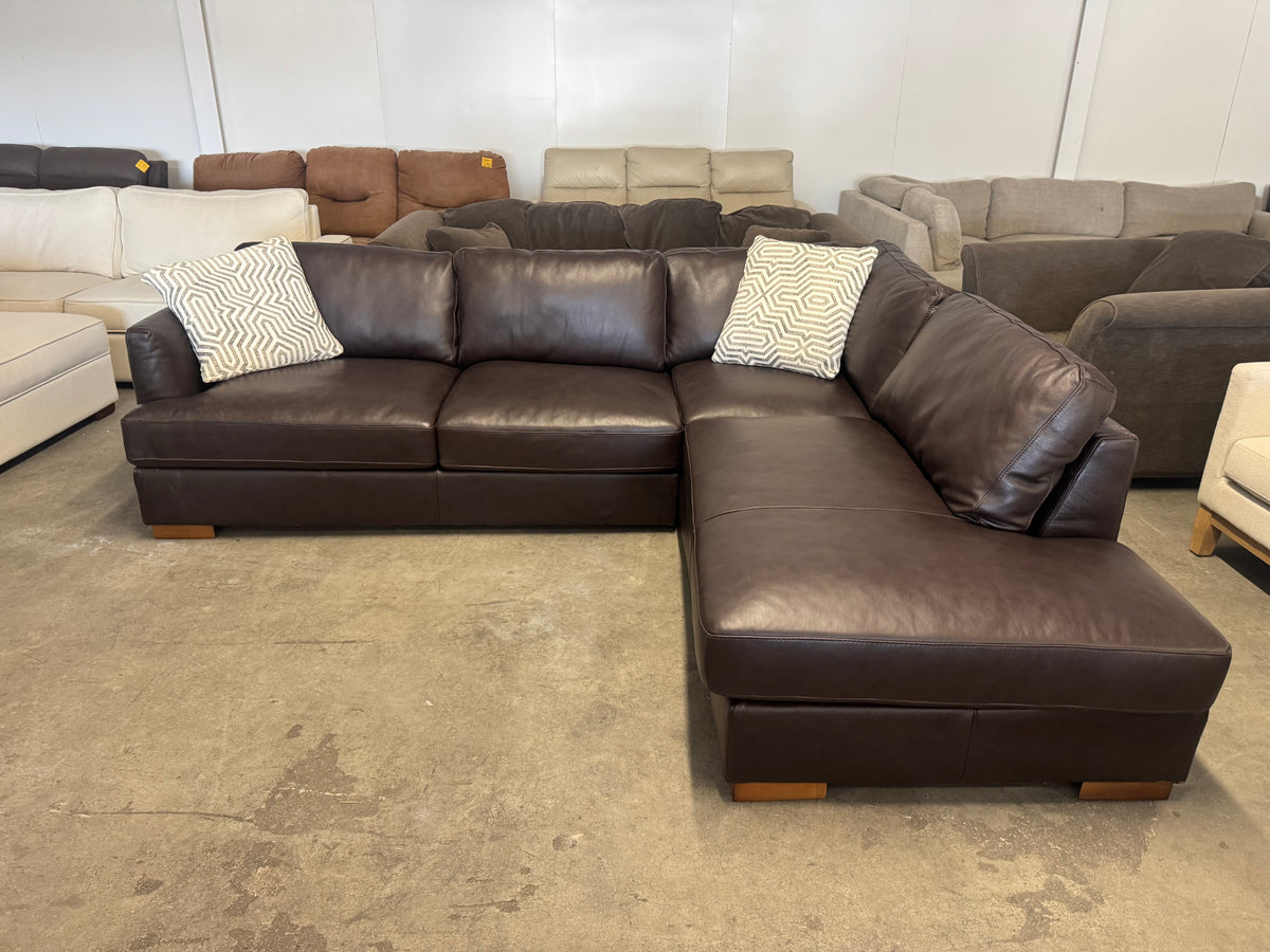 Canova 100% Italian Top Grain Leather Sectional with Chaise