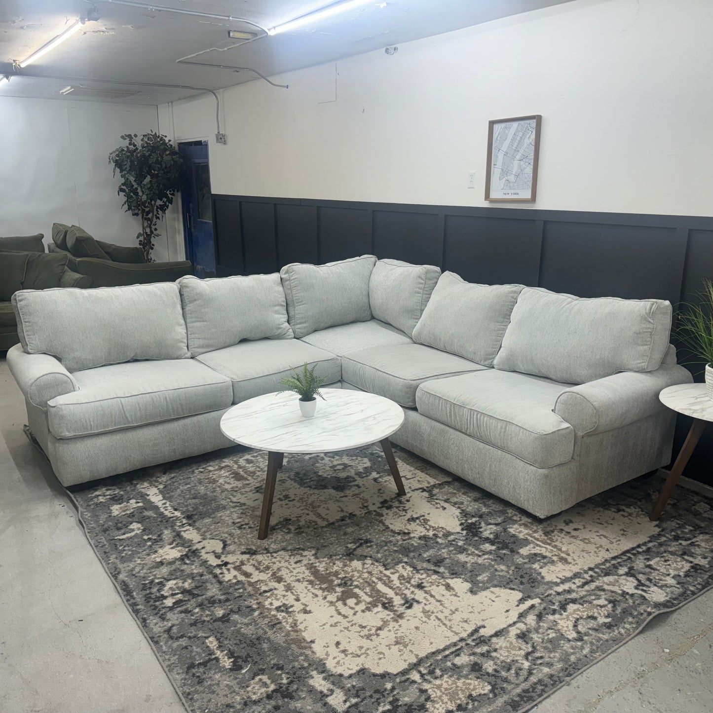 Like-new Light Gray Sectional Couch