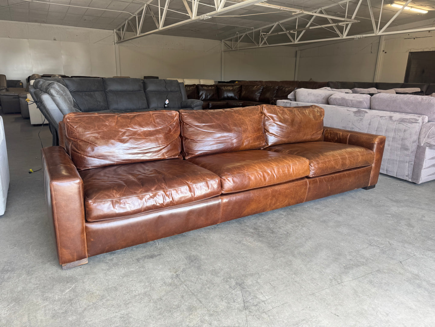 Restoration Hardware Leather Couch – RH Maxwell 3-Cushion Leather Sofa