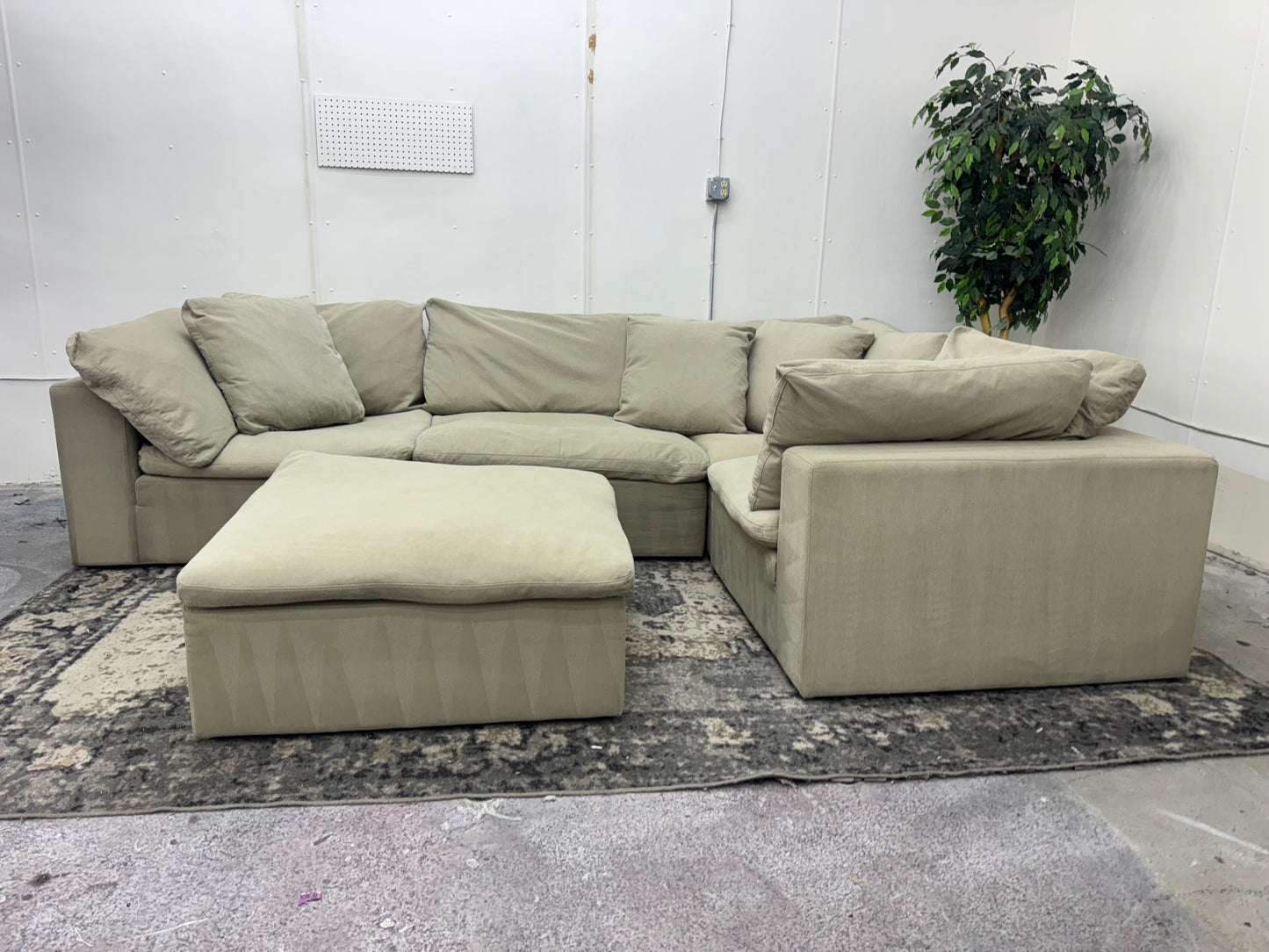 LIKE NEW 5-Piece Modular Beige Cloud Sofa