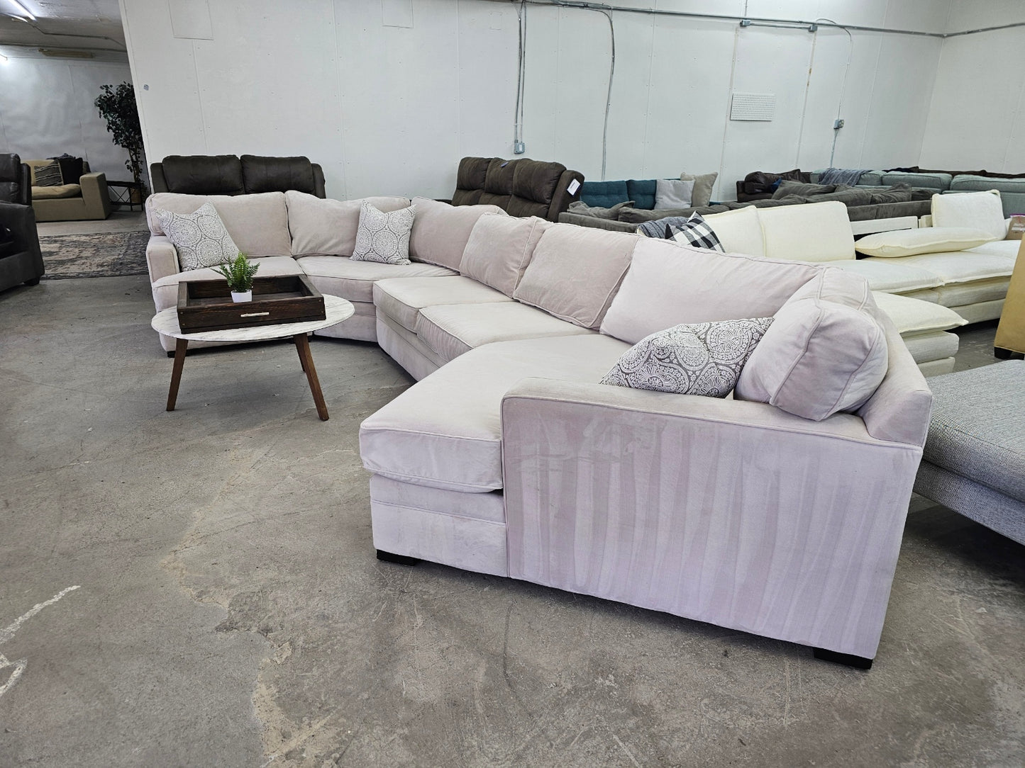 GIGANTIC Beautiful Cream Sectional Couch with Cuddler