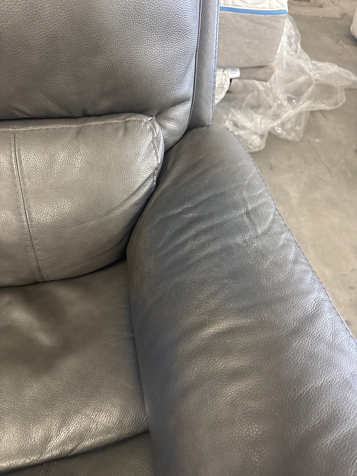 Leather Gray 6-Piece “Wylder” Modular Costco Sectional Couch (mild cosmetic blemishes)