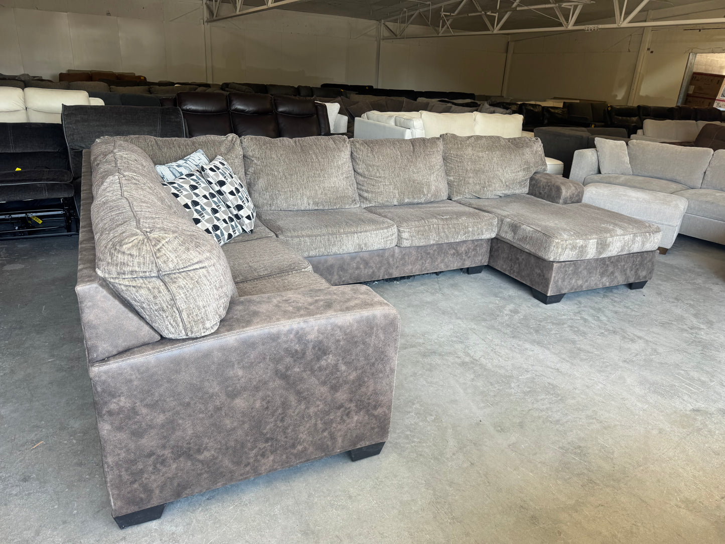 Plush Brown Two-Tone U-Shaped Sectional