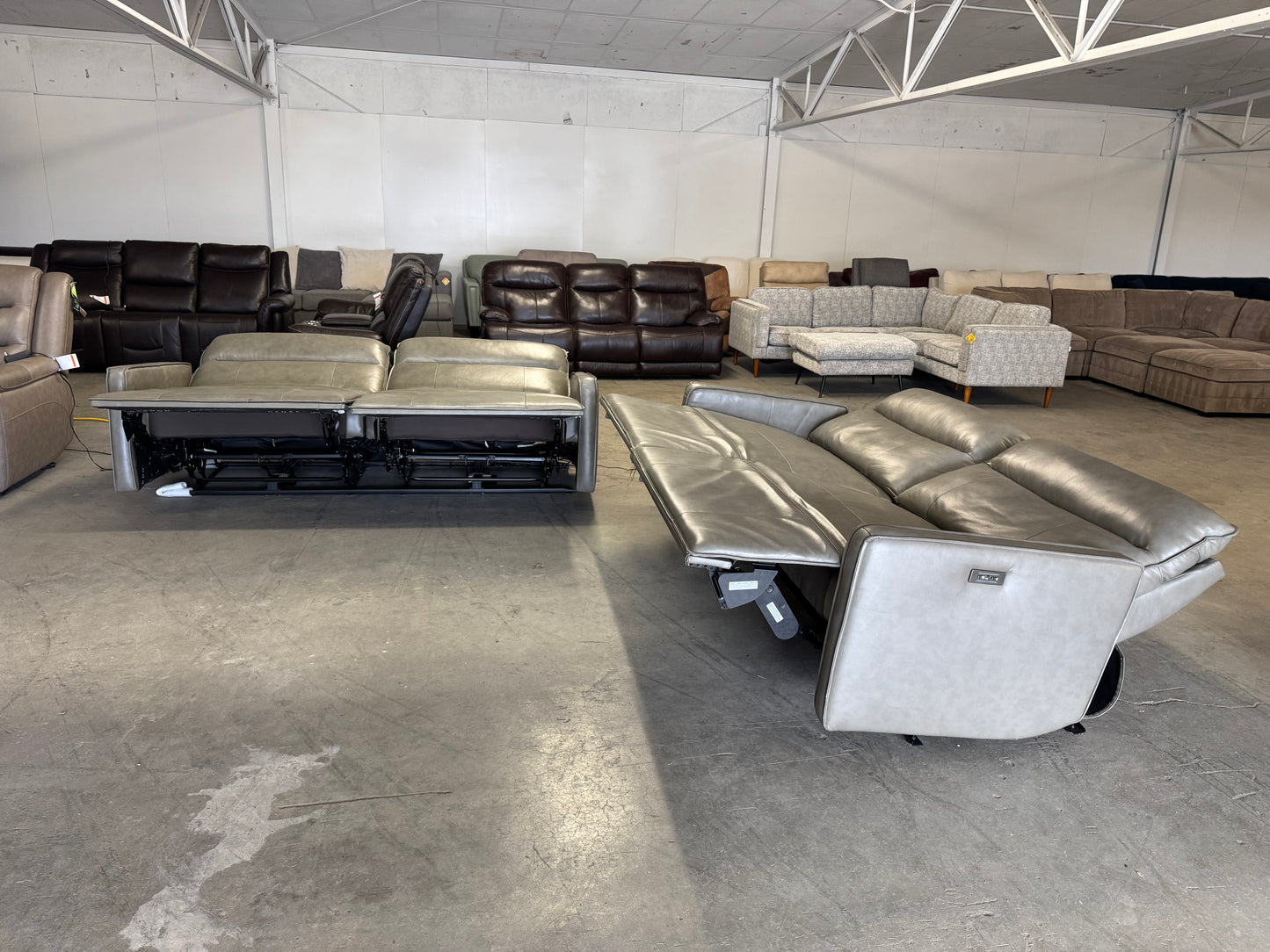 Henredon Keira Leather Zero-Gravity Power Reclining Sofa