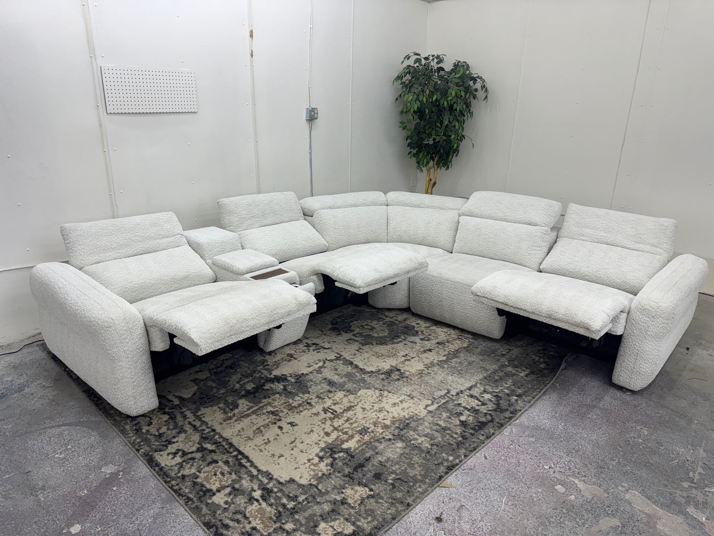 LIKE NEW Plush White 6-Piece Modular Reclining Sectional Sofa
