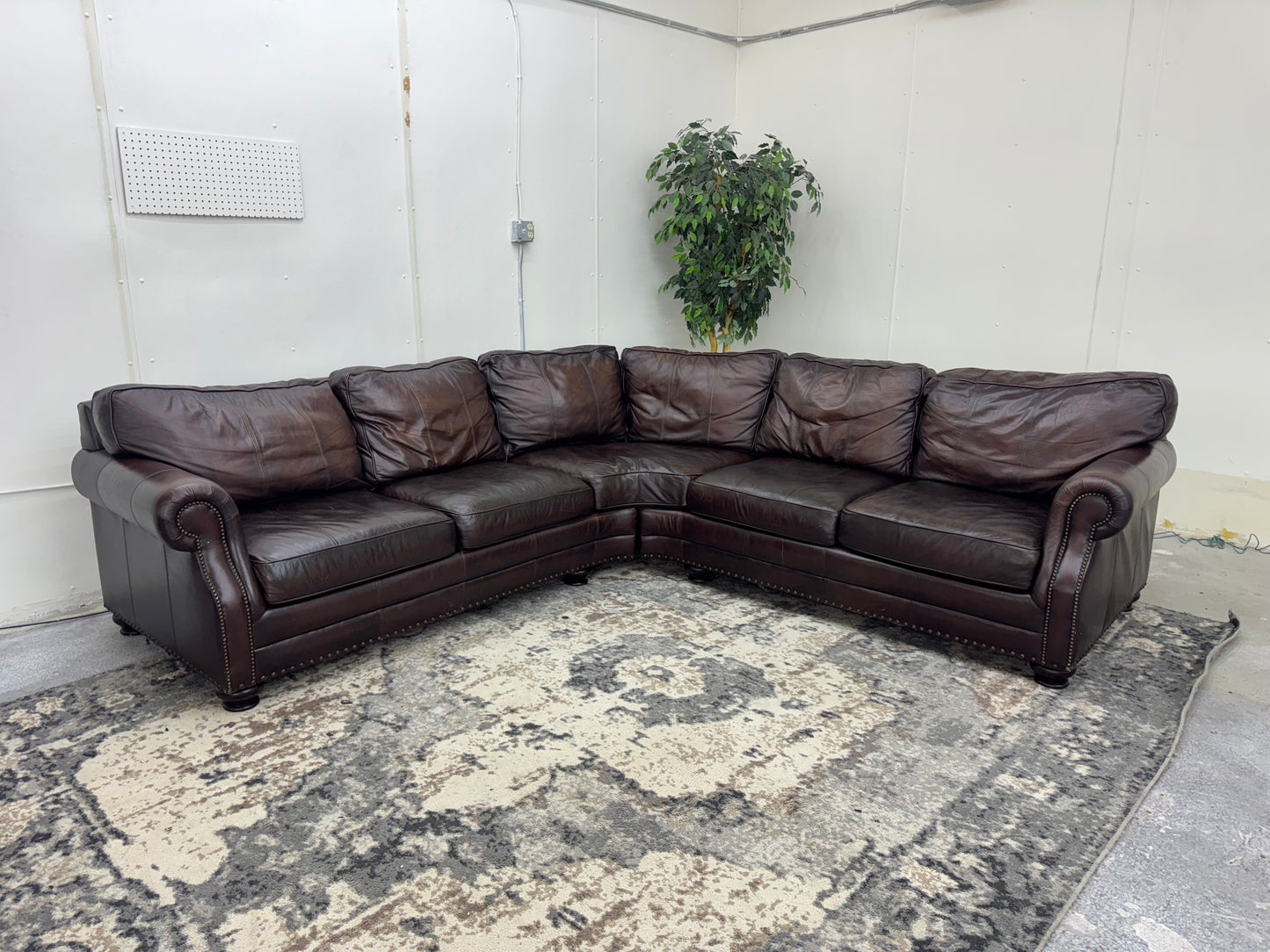 Stunning Brown Haverty’s Leather Corner Sectional Couch
