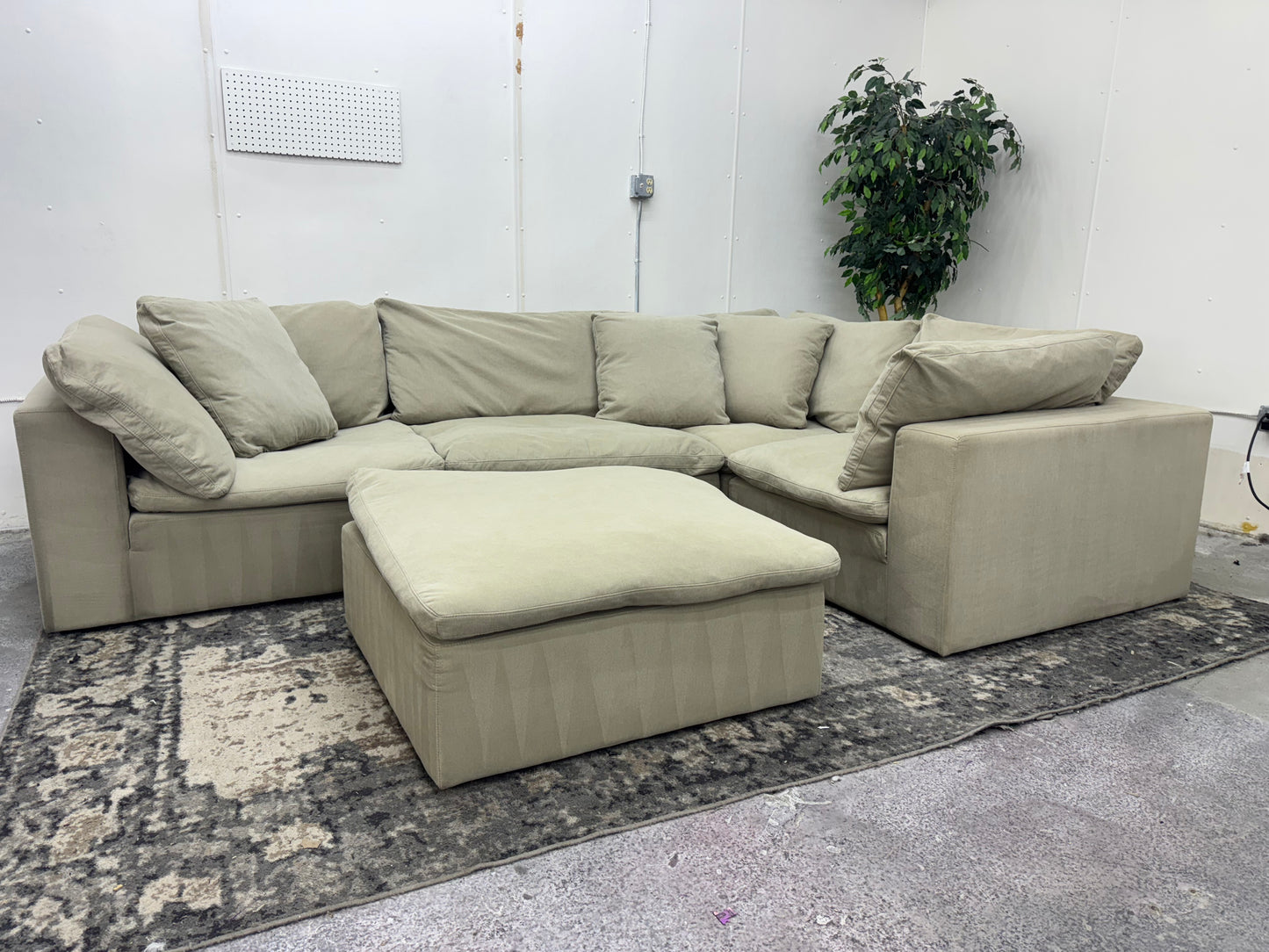 LIKE NEW 5-Piece Modular Beige Cloud Sofa