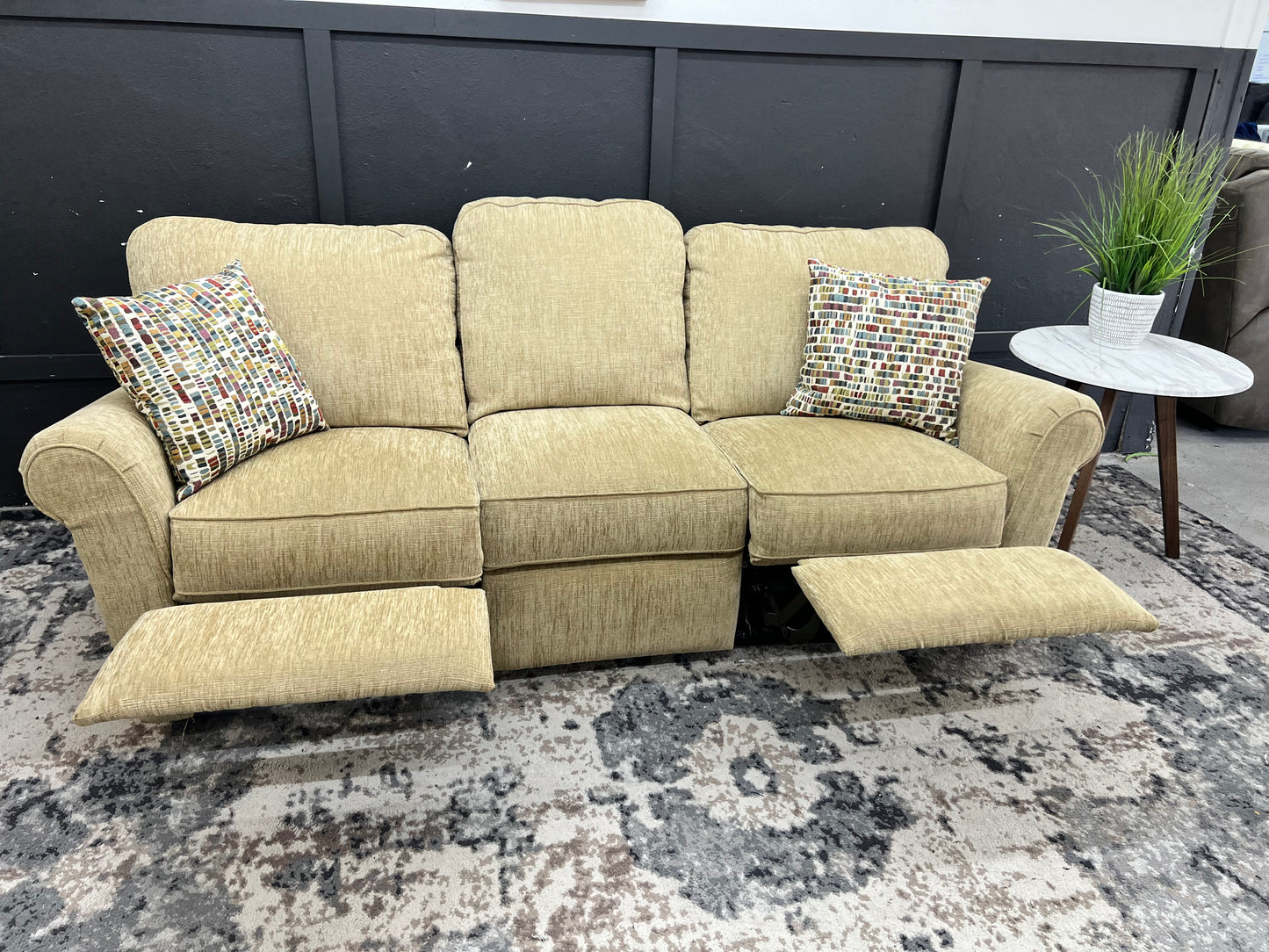 Gorgeous Beige La-Z-Boy Reclining Couch