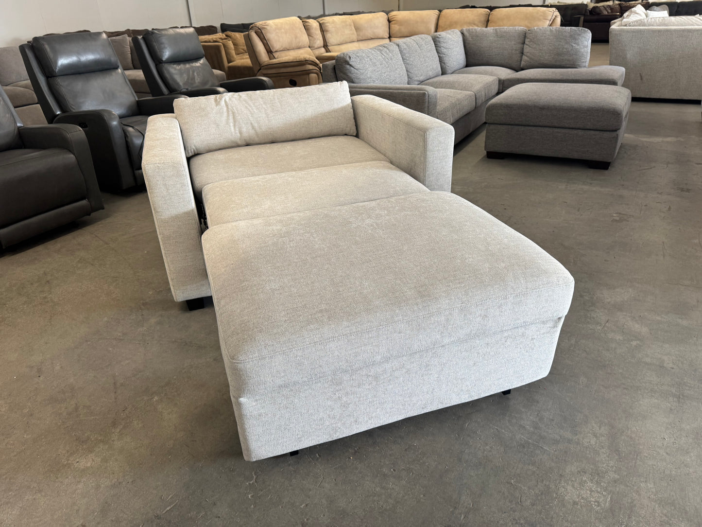 Beige Sleeper Chair – Dillard Sleeper Chair from Costco